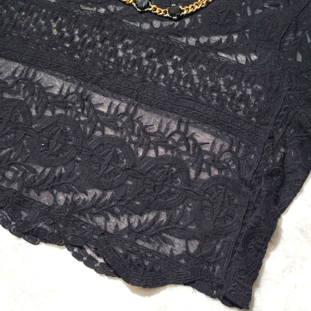 Black Lace Top - Picture 11 of 12